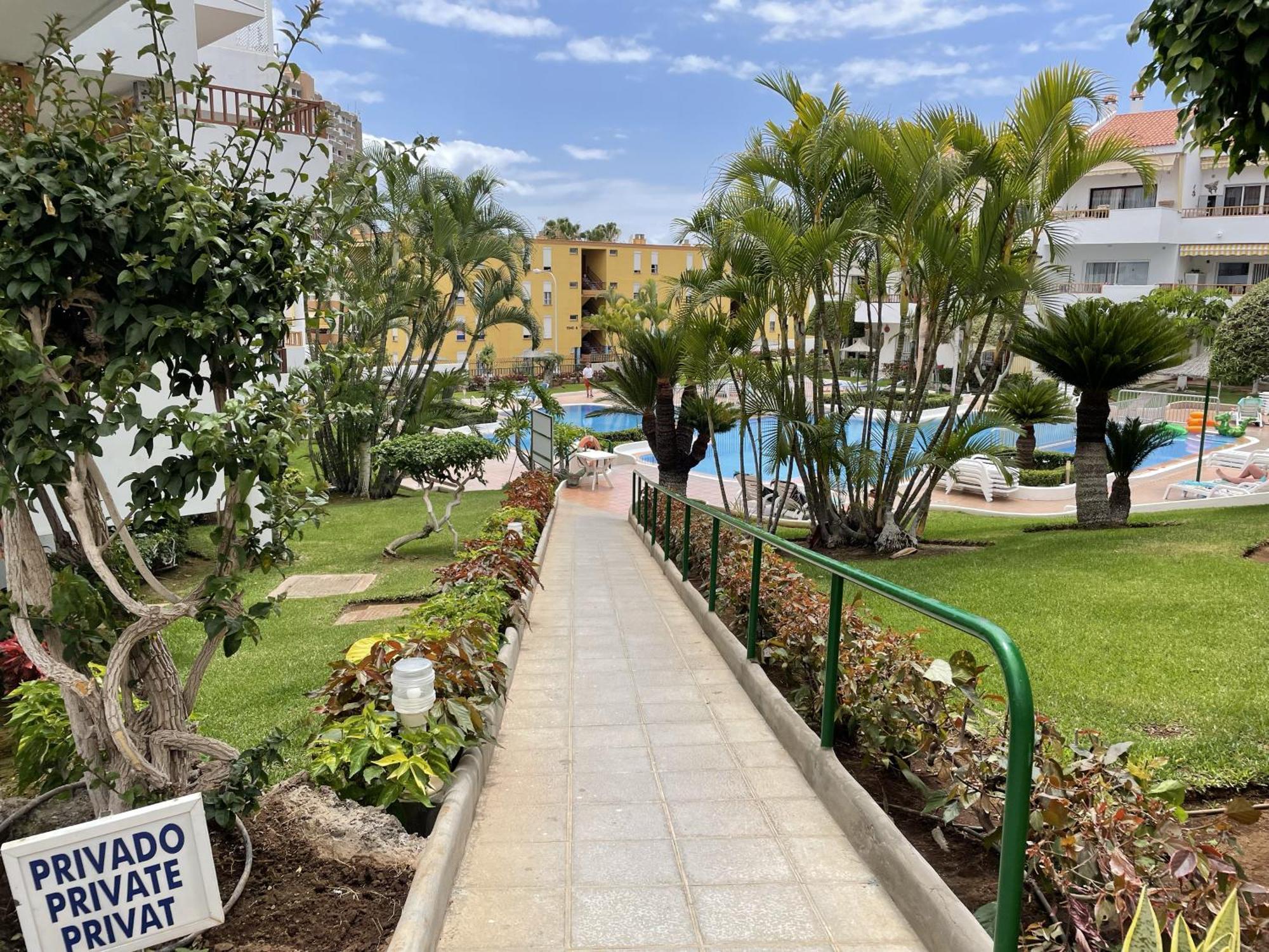 Pool Views Terrace Apartment Лос Кристианос Екстериор снимка