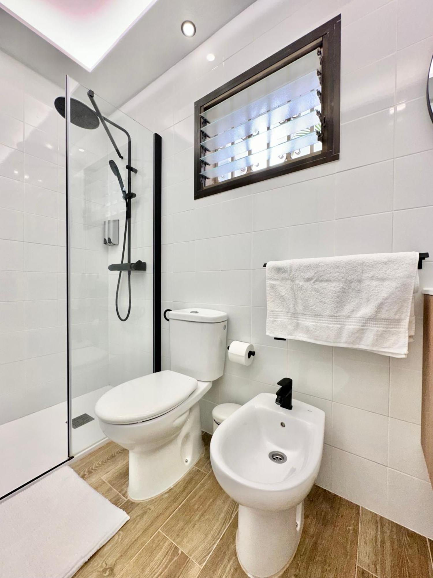Pool Views Terrace Apartment Лос Кристианос Екстериор снимка